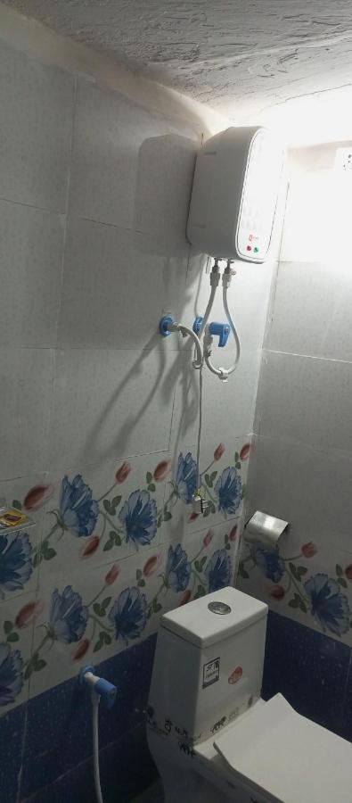 Aashirwad Residency Panzió Uddzsaín Kültér fotó