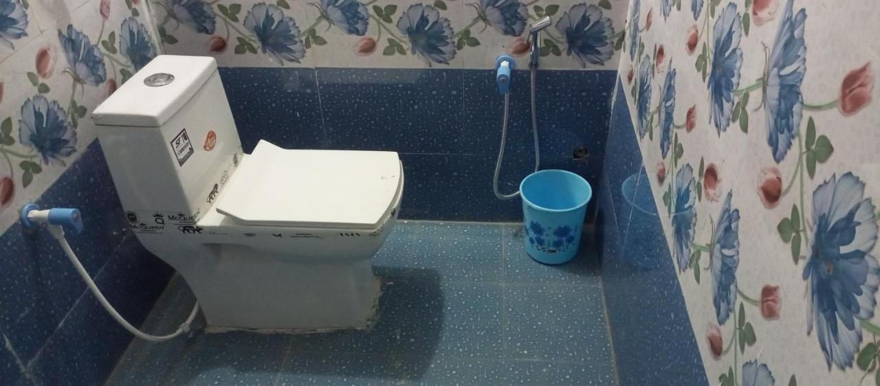 Aashirwad Residency Panzió Uddzsaín Kültér fotó